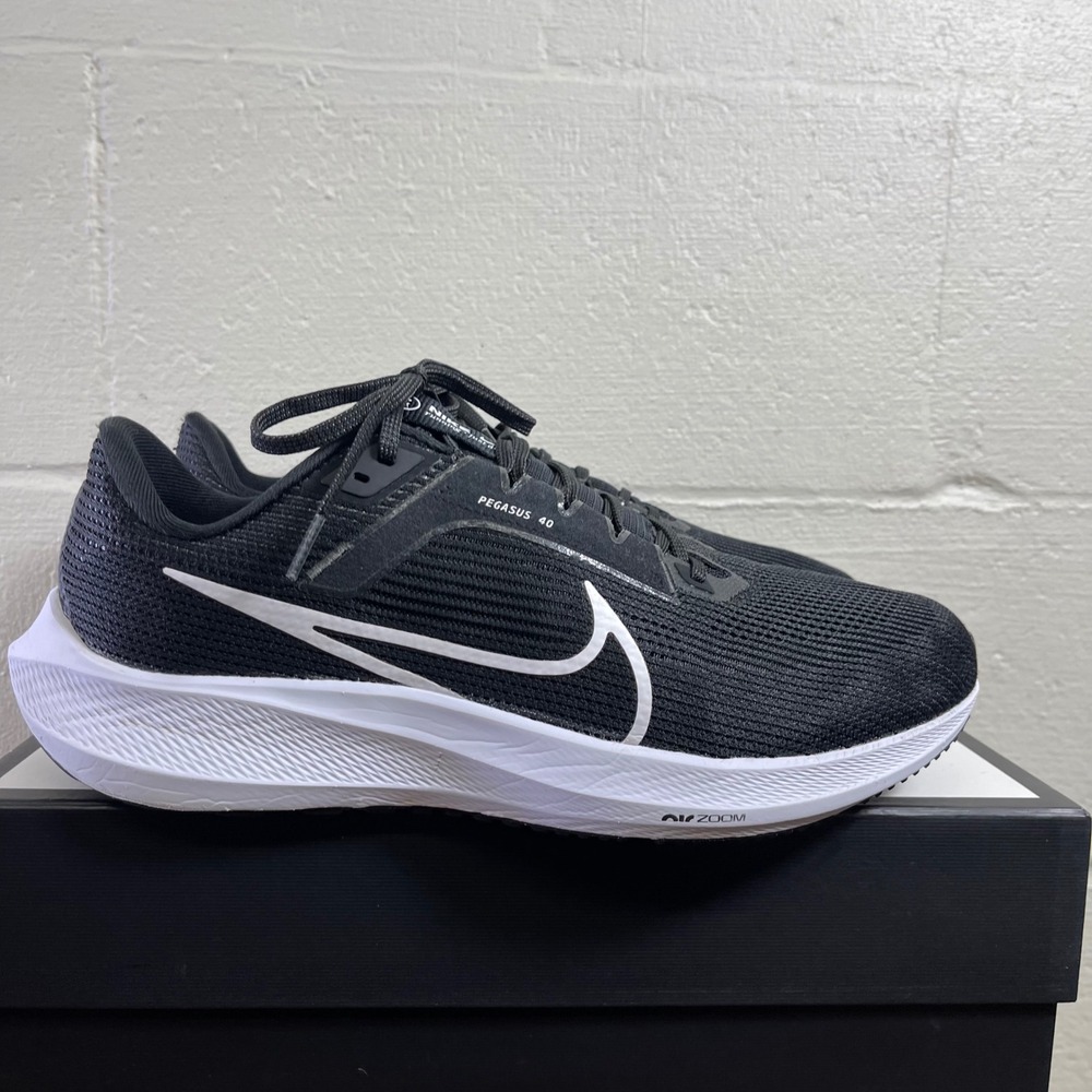 Nike Air Zoom Pegasus 40 DV7480-001 Black White Running Shoes Men's Size 12 US